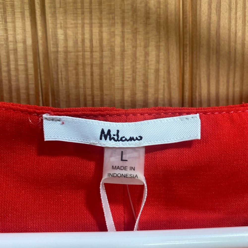 Milano Red Sleeveless Pleated-Front Top - Picture 3 of 9